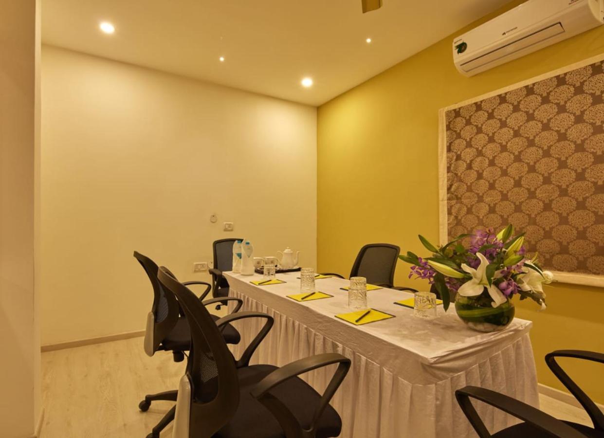 Regenta Inn Indiranagar By Royal Orchid Hotels Bangalore Dış mekan fotoğraf